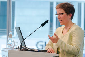 Dr. Anne Boos Dr. Anne Boos