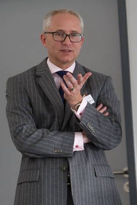 Prof. Dr. Martin Stellpflug Prof. Dr. Martin Stellpflug