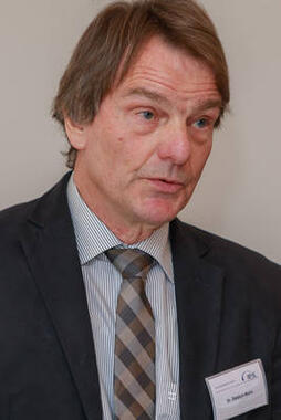 Dr. Dietrich Munz