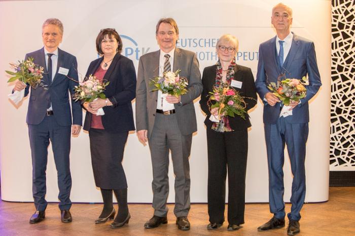 v.l.: Dr. Nikolaus Melcop, Michaela Willhauck-Fojkar, Dr. Dietrich Munz, Dr. Andrea Benecke, Wolfgang Schreck